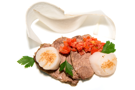 Rezept | Kalbstafelspitz mit Jakobsmuscheln und Rettich Rezepte Rezept