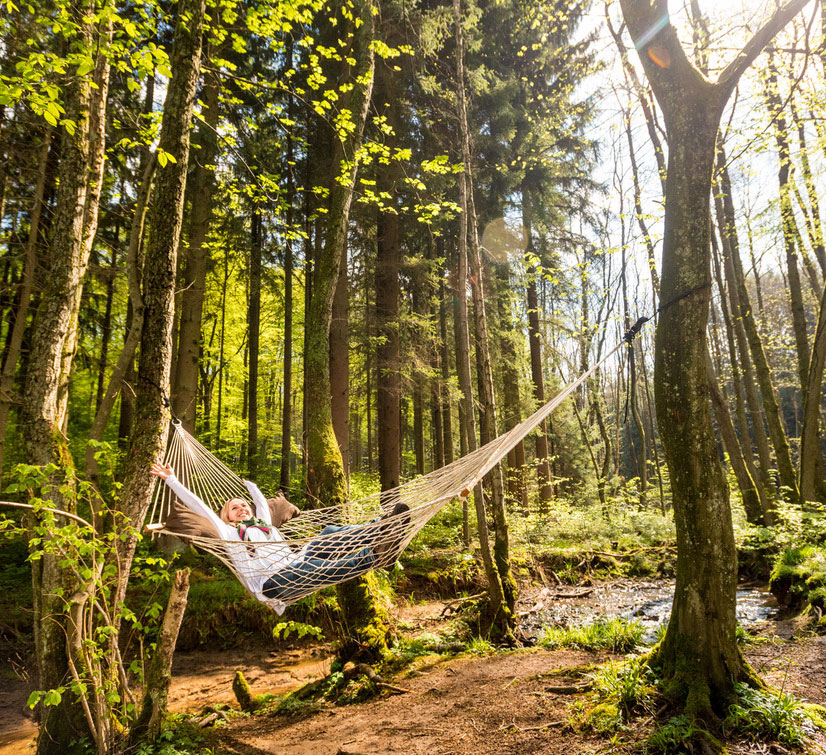 Raus an die Luft! Natur im Wellnessurlaub erleben Sommer Entschleunigung Achtsamkeit