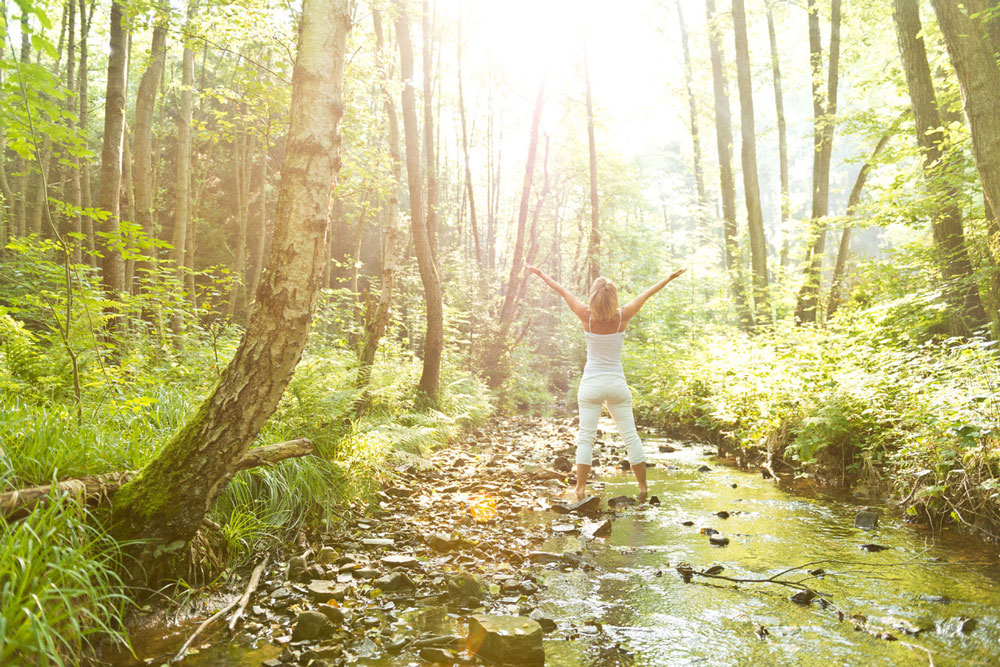 Raus an die Luft! Natur im Wellnessurlaub erleben Sommer Entschleunigung Achtsamkeit