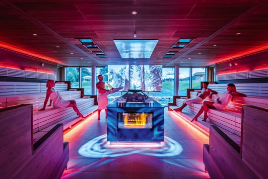 Gesund genießen - Sauna im Winter Winter Wellnesshotel Saunazeit Sauna gesund schwitzen Genießen Familie